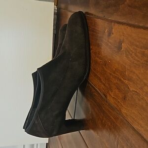 Stuart Weitzman Brown Suede Heeled Booties size 8.5, EUC